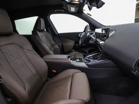 Used 2026 BMW X3 xDrive30 w/ Convenience Package image 30