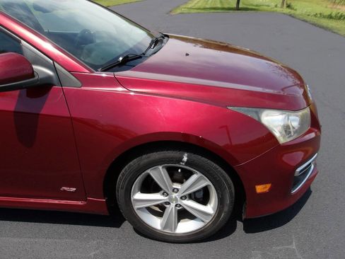 Used 2016 Chevrolet Cruze LT w/ Sun, Sound and Sport Package FWD image 30