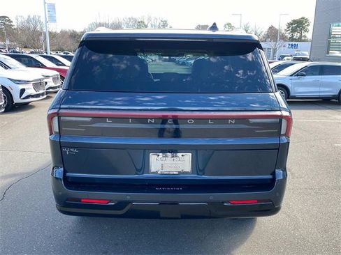 New 2026 Lincoln Navigator Reserve image 29