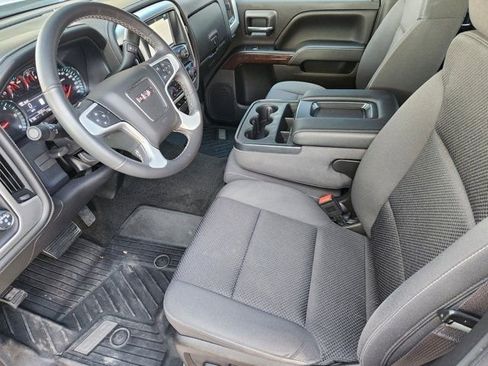 Used 2017 GMC Sierra 2500 SLE w/ HD SLE Preferred Plus Package image 4