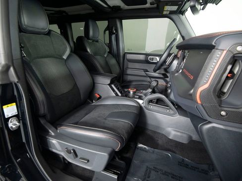 Used 2025 Ford Bronco Raptor AWD/4WD image 29