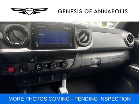 Used 2017 Toyota Tacoma TRD Sport w/ Tow Package (A/T) AWD/4WD image 7