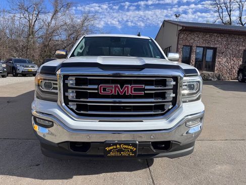 Used 2017 GMC Sierra 1500 SLT image 2