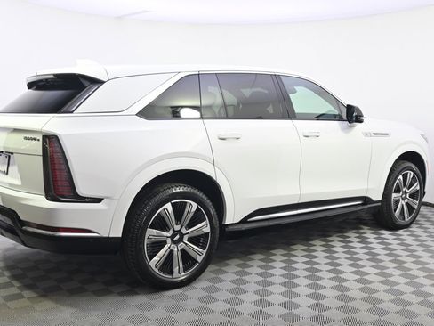 New 2025 Cadillac Escalade IQ Luxury 2 image 7