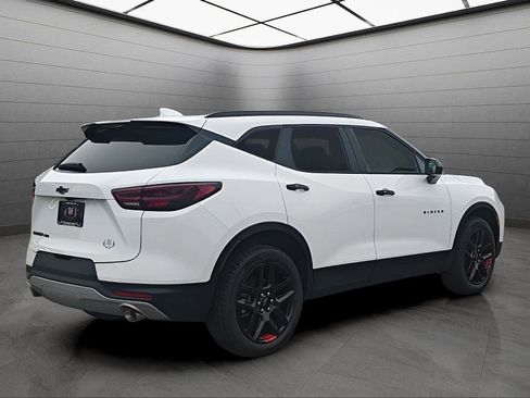 New 2025 Chevrolet Blazer LT w/ Redline Edition image 5