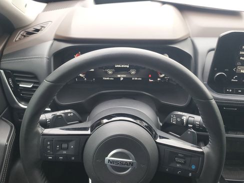 Certified 2021 Nissan Rogue Platinum image 21