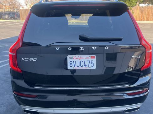 Used 2021 Volvo XC90 T5 Momentum w/ Protection Package Premier image 6