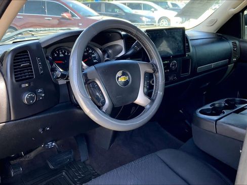 Used 2011 Chevrolet Silverado 1500 LT w/ All-Star Edition AWD/4WD image 16