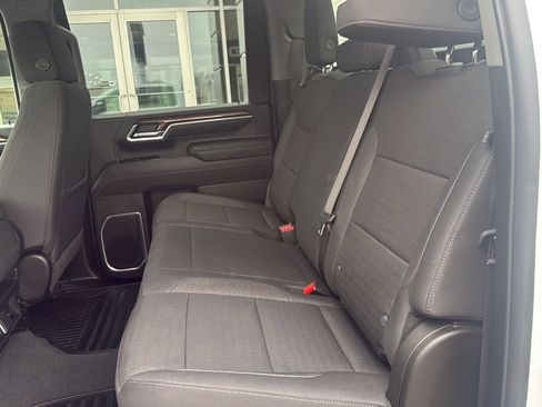 Used 2025 Chevrolet Silverado 2500 LT w/ Convenience Package image 14