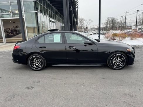 Used 2025 Mercedes-Benz C 300 4MATIC Sedan image 2