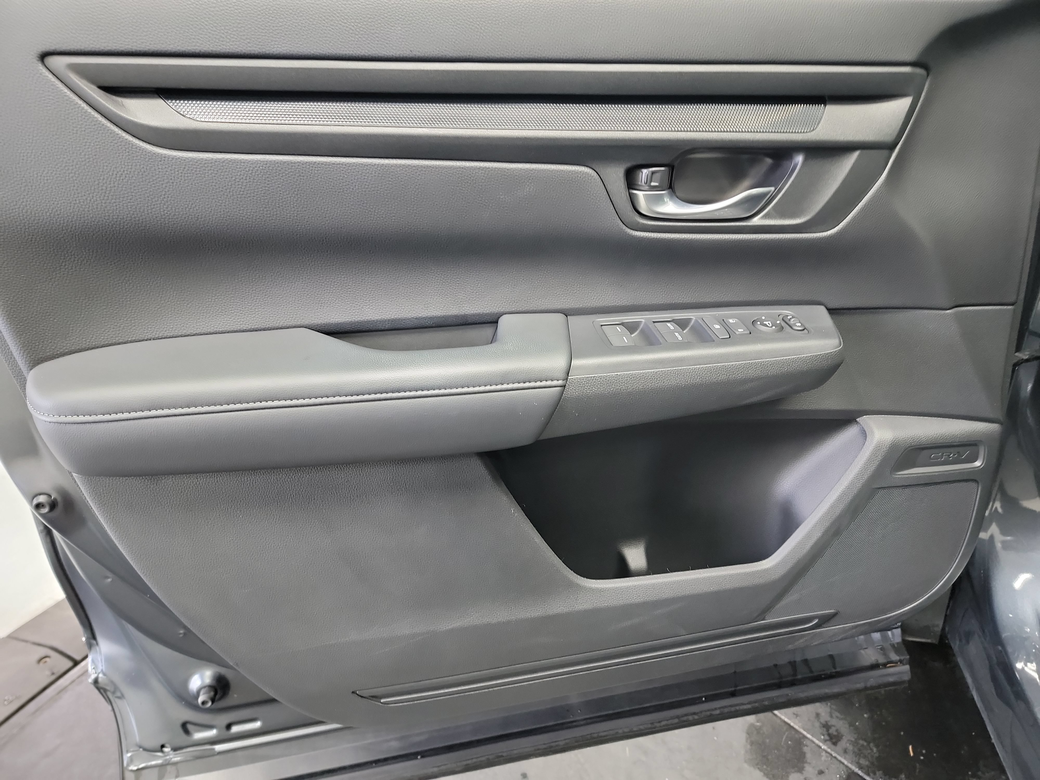 Used 2024 Honda CR-V EX image 13
