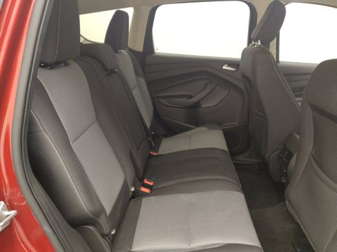 Used 2019 Ford Escape SE FWD image 19