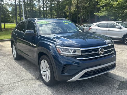 Used 2022 Volkswagen Atlas Cross Sport SE AWD/4WD image 3