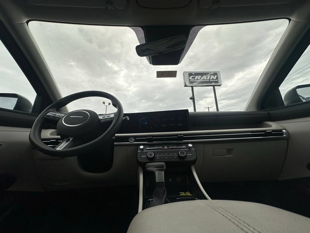 New 2025 Hyundai Tucson SE FWD image 29