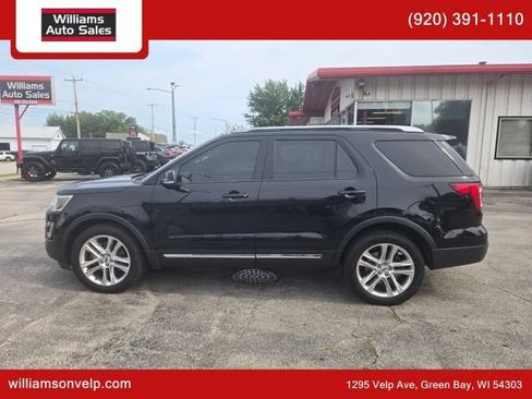 Used 2016 Ford Explorer XLT w/ Equipment Group 202A AWD/4WD image 6
