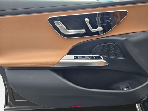 New 2026 Mercedes-Benz E 450 4MATIC Sedan image 32