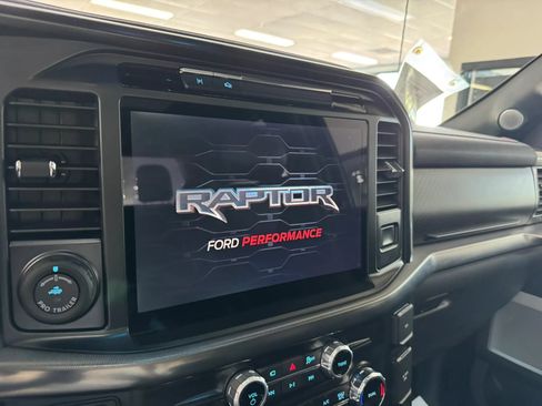 Used 2025 Ford F150 Raptor AWD/4WD image 18