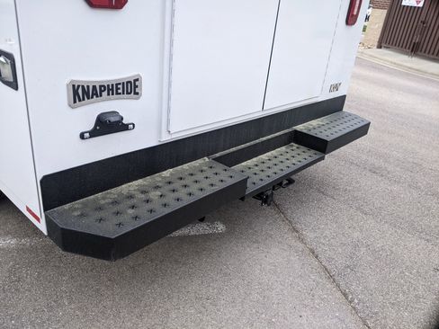 New 2025 Ford E-350 and Econoline 350 Super Duty w/ Power Equipment Group image 29