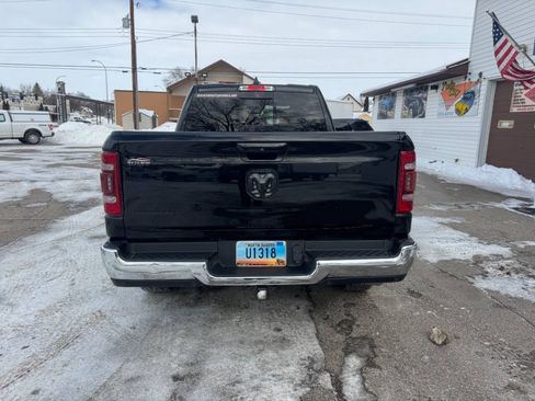 Used 2022 RAM 1500 Laramie AWD/4WD image 7