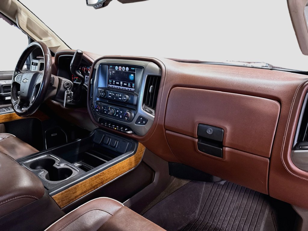 Used 2017 Chevrolet Silverado 2500 High Country w/ Duramax Plus Package AWD/4WD image 29
