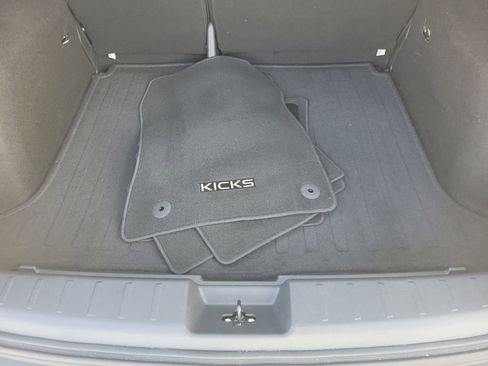 Certified 2025 Nissan Kicks S image 15