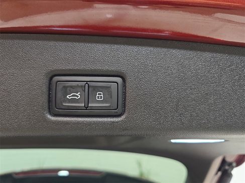 New 2025 Audi Q5 2.0T Premium image 12
