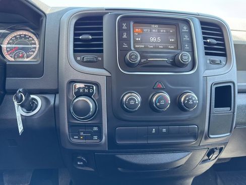 Used 2018 RAM 1500 Express w/ Express Value Package AWD/4WD image 28