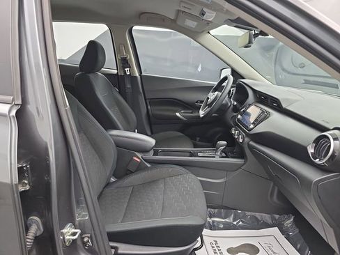 Used 2024 Nissan Kicks SV w/ Interior Electronics Package image 44