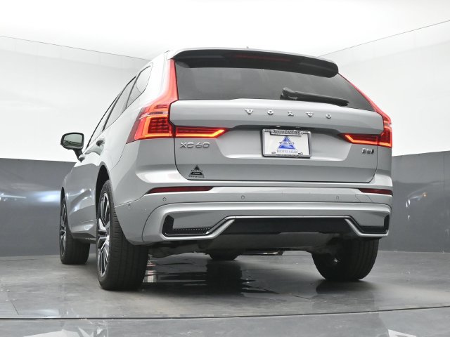 Used 2024 Volvo XC60 B5 Plus w/ Climate Package AWD/4WD image 15