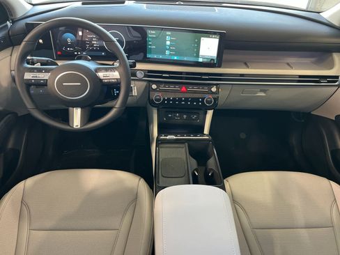 New 2025 Hyundai Tucson Limited image 3