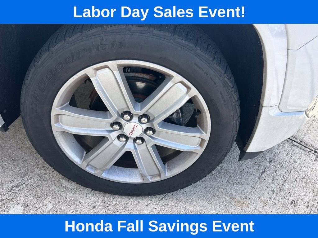 Used 2018 GMC Acadia Denali w/ Technology Package FWD image 4