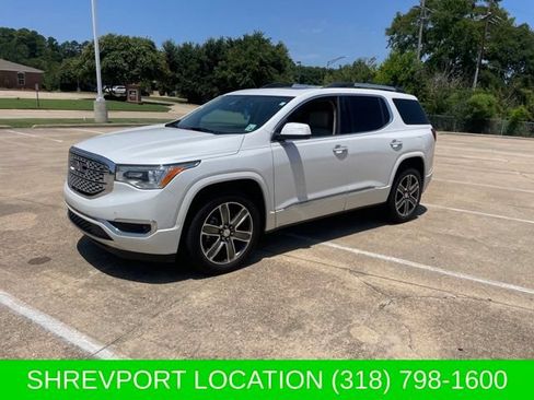 Used 2018 GMC Acadia Denali w/ Technology Package FWD image 1