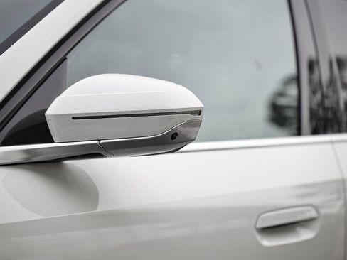 New 2026 BMW X3 xDrive30 w/ Premium Package image 11