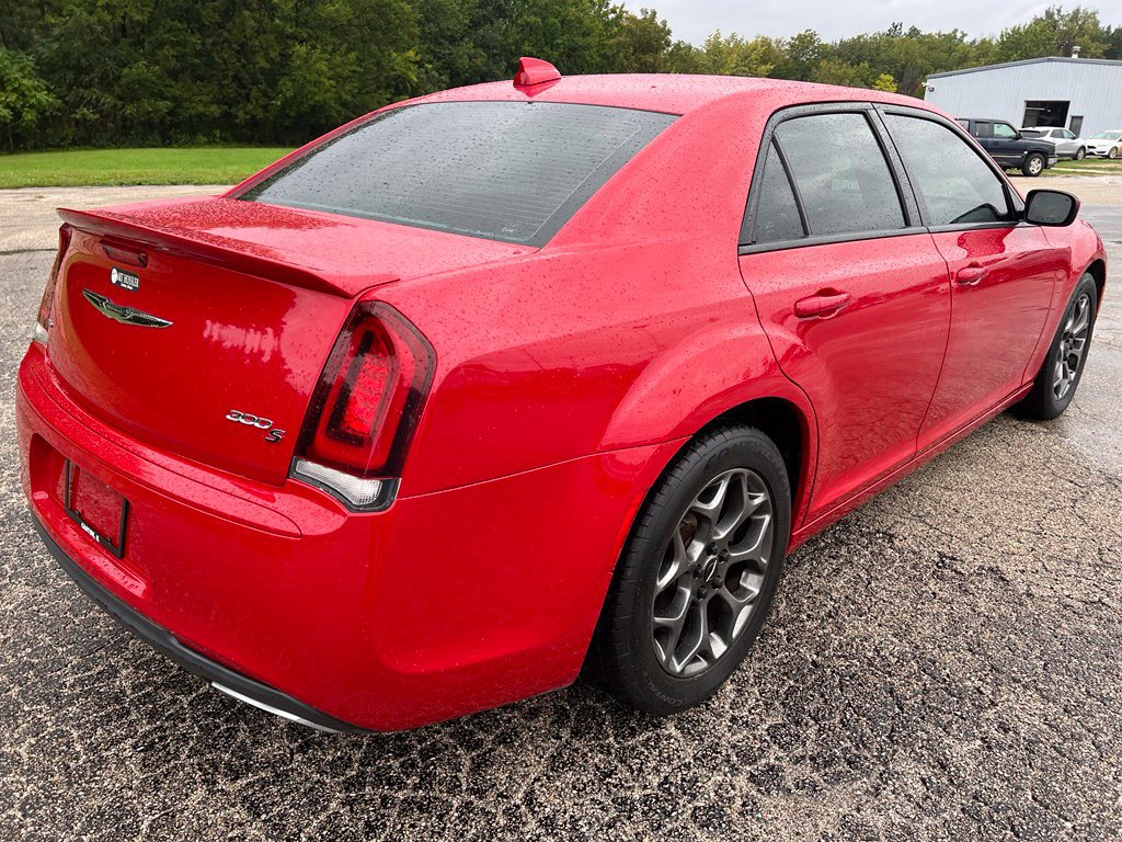 Used 2016 Chrysler 300 S AWD/4WD image 5