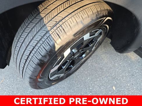 Used 2025 Hyundai Santa Fe SEL FWD image 34