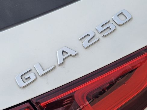 Used 2021 Mercedes-Benz GLA 250 image 11