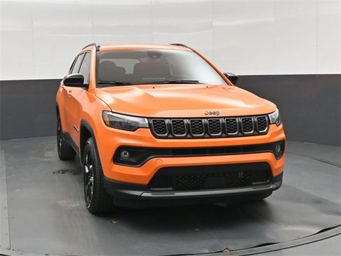 New 2026 Jeep Compass Latitude image 10