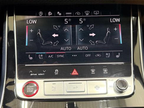 Used 2024 Audi RS Q8 AWD/4WD image 52