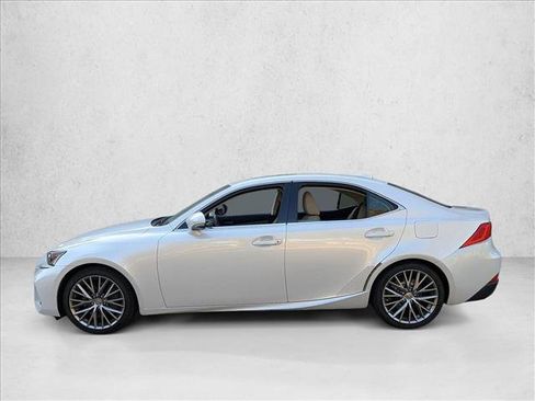 Used 2017 Lexus IS 200t image 5