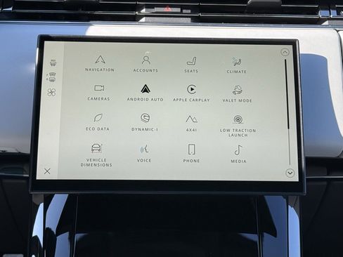 New 2025 Land Rover Range Rover Sport Dynamic SE image 24