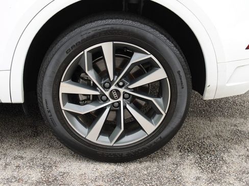 Used 2023 Audi Q5 2.0T Premium Plus AWD/4WD image 40