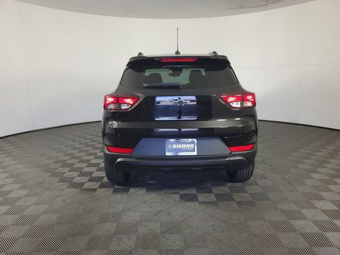 New 2026 Chevrolet TrailBlazer LT w/ Midnight Edition FWD image 5