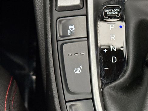 Used 2019 Hyundai Veloster Turbo image 7