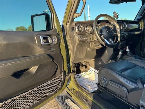 Used 2021 Jeep Wrangler Unlimited Sahara image 12