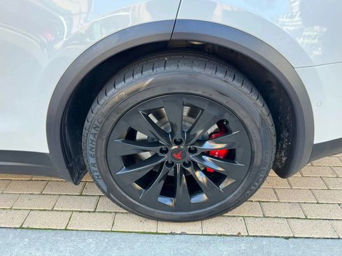 Used 2020 Tesla Model X Long Range AWD/4WD image 44
