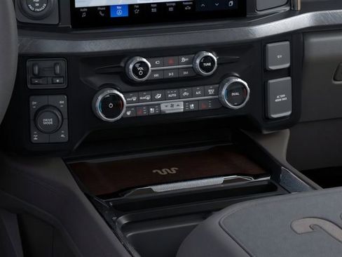 New 2026 Ford F250 King Ranch w/ FX4 Off-Road Package image 38