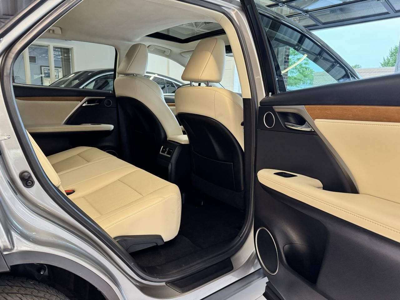Used 2022 Lexus RX 350 AWD w/ Premium Package image 28