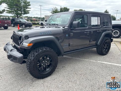 Used 2025 Jeep Wrangler Unlimited Sport S 4xe AWD/4WD image 12