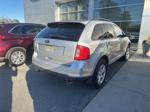 Used 2014 Ford Edge SEL w/ Equipment Group 205A image 4