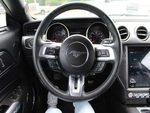 Used 2018 Ford Mustang Premium RWD image 14